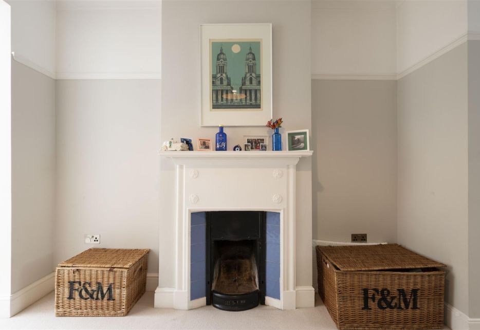 Chestnut Road, Raynes Park, SW20