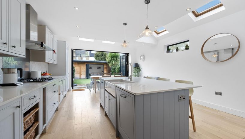 Chestnut Road, Raynes Park, SW20