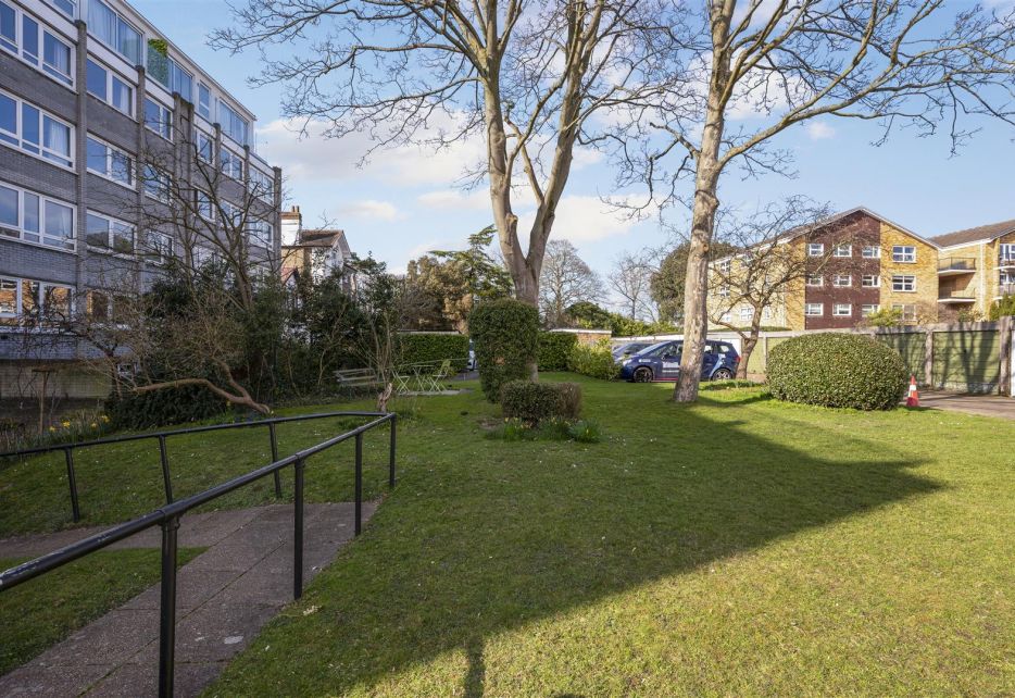 Lansdowne Road, Wimbledon, SW20
