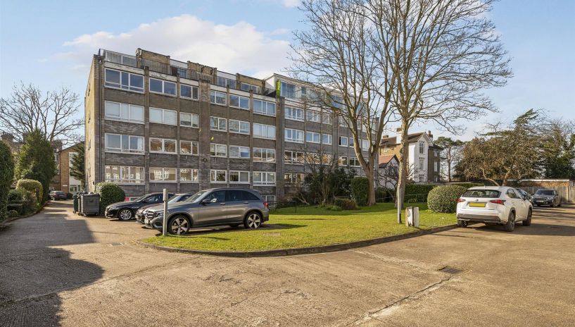 Lansdowne Road, Wimbledon, SW20