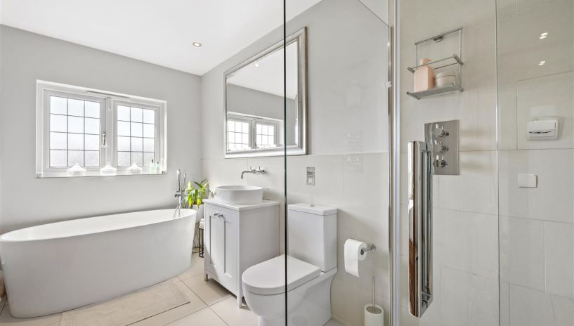 Lindisfarne Road, Wimbledon, SW20