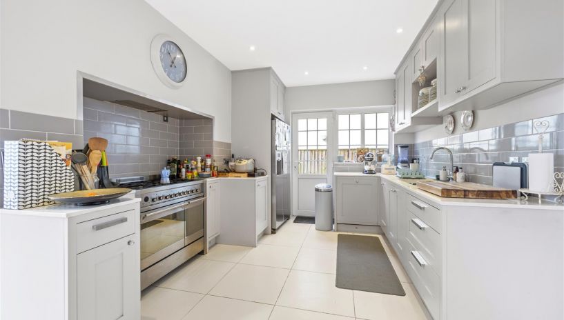 Lindisfarne Road, Wimbledon, SW20