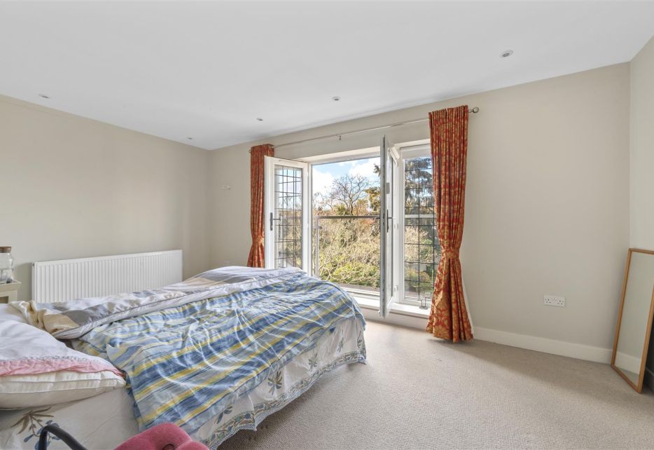 Holland Avenue, West Wimbledon, SW20