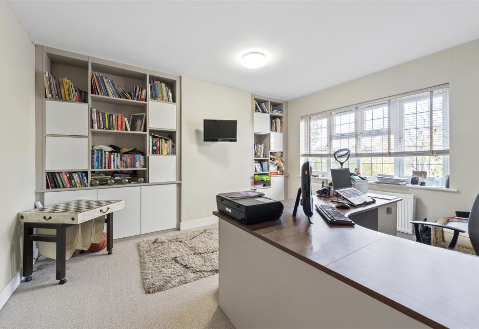 Holland Avenue, West Wimbledon, SW20
