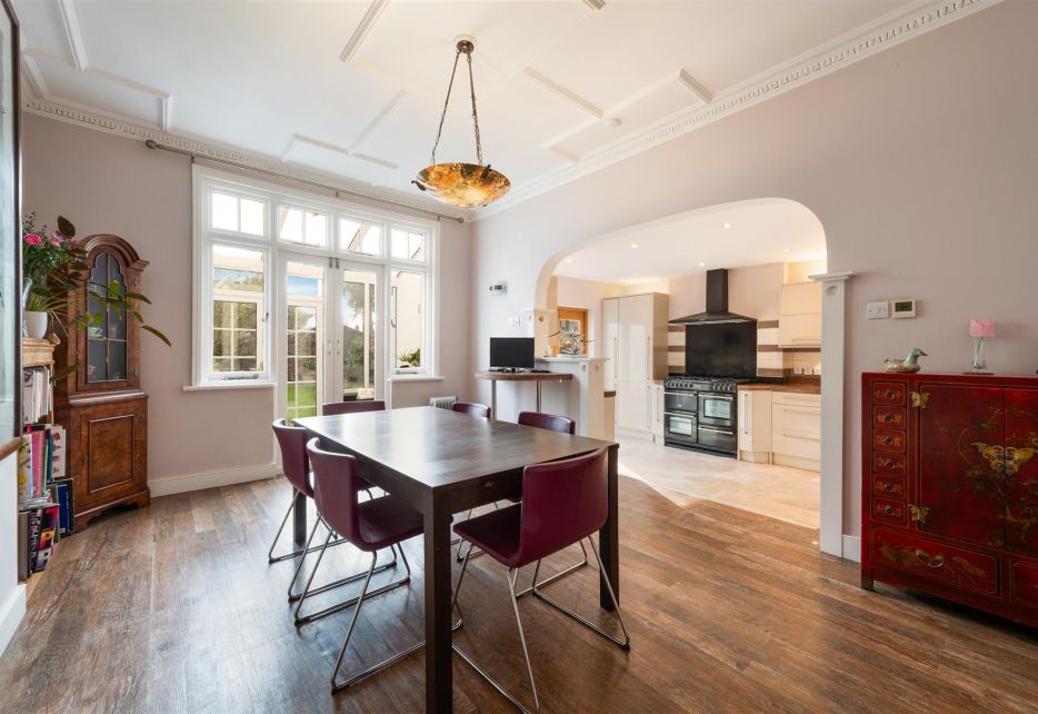 Laurel Road, West Wimbledon, SW20