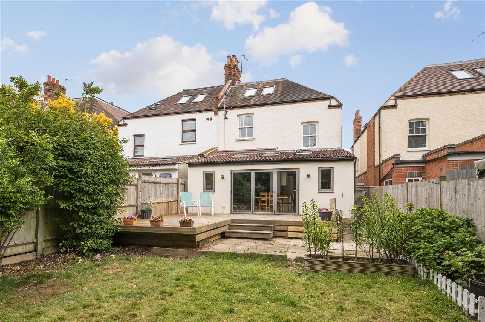 Laurel Road | 33824622