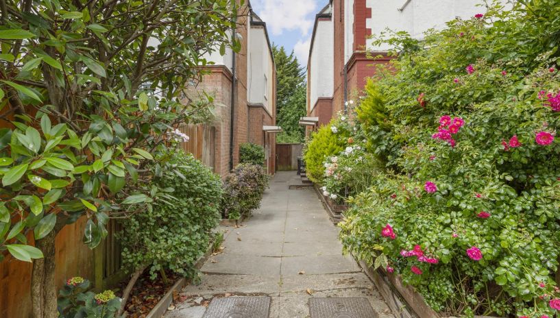 Laurel Road, West Wimbledon, SW20
