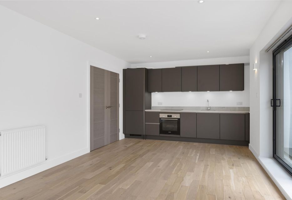 Lillium Mews, Wimbledon, SW19