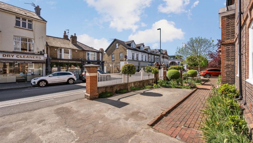 Ridgway, Wimbledon