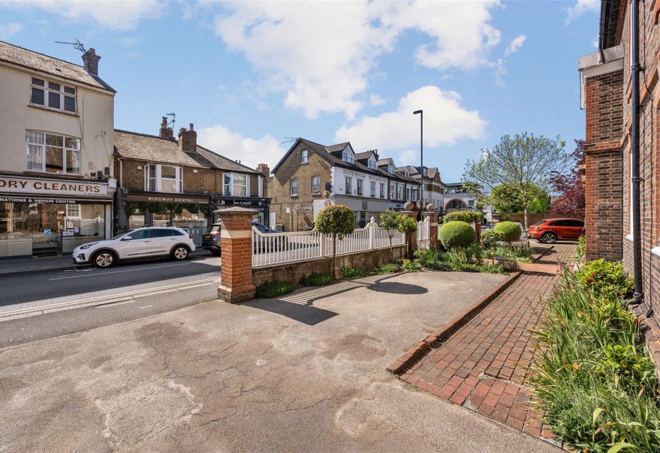Ridgway, Wimbledon