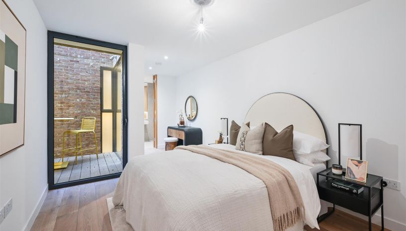Cottenham Park Road, Wimbledon, SW20