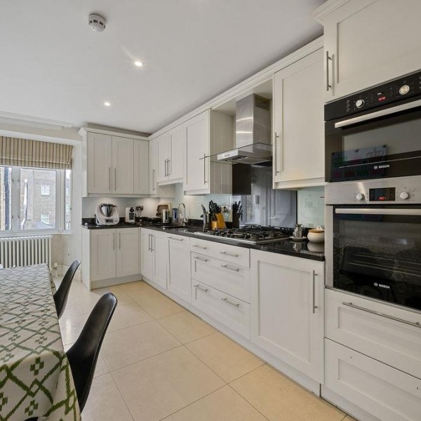 Queen's Gate Gardens