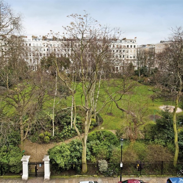 Queen's Gate Gardens