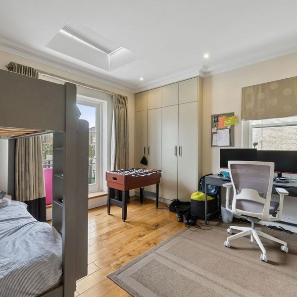 Queen's Gate Gardens