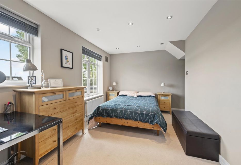 Cumberland Close, Wimbledon, SW20