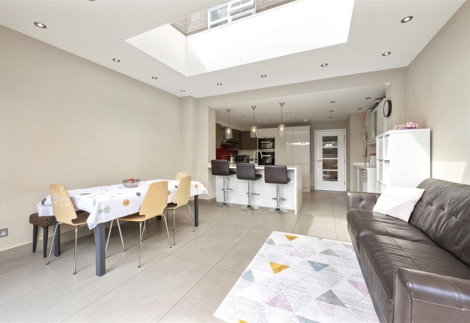 Cumberland Close, Wimbledon, SW20
