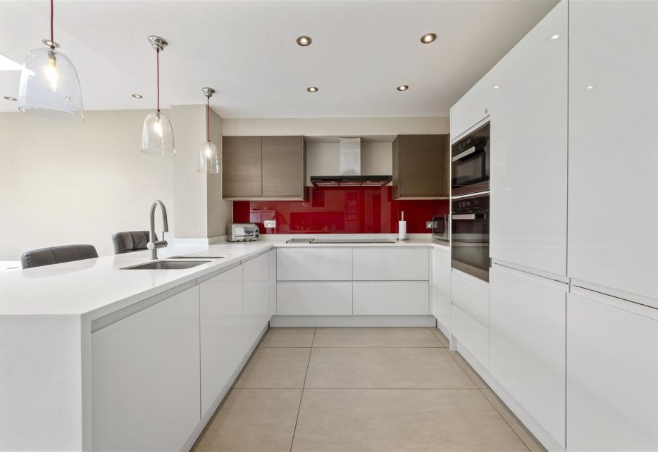 Cumberland Close, Wimbledon, SW20