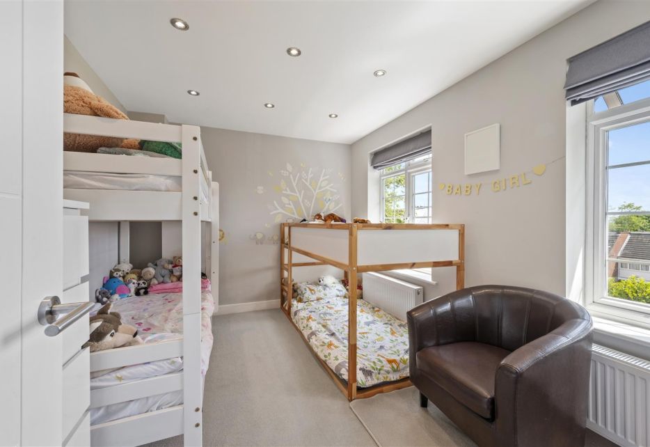 Cumberland Close, Wimbledon, SW20