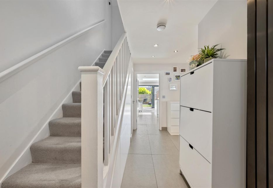 Cumberland Close, Wimbledon, SW20