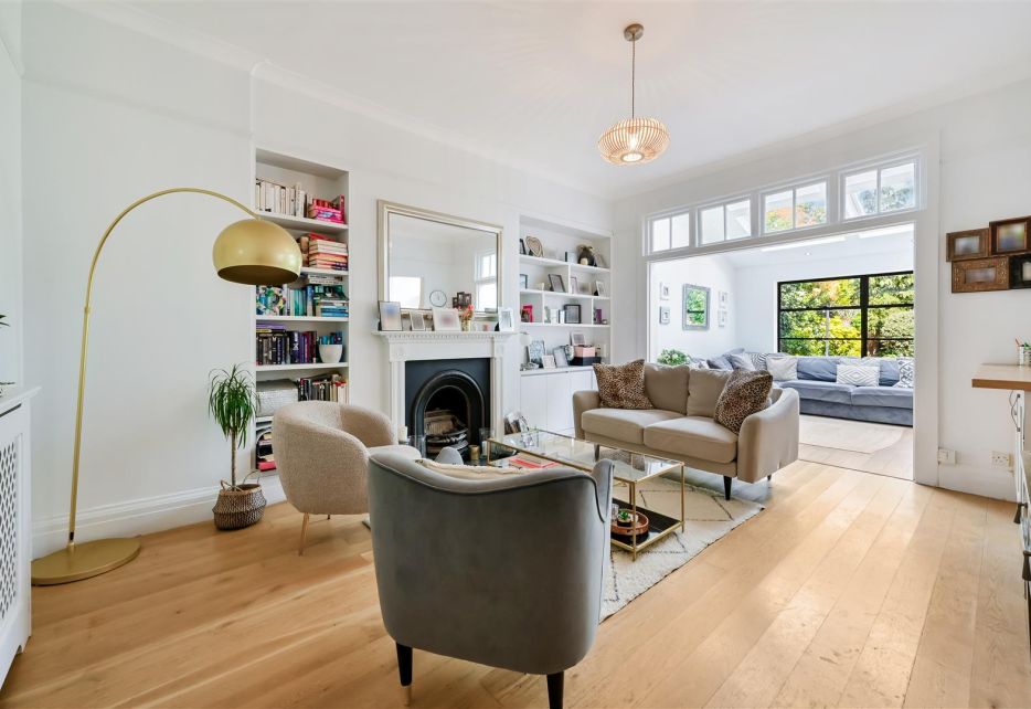 Melbury Gardens, West Wimbledon, London