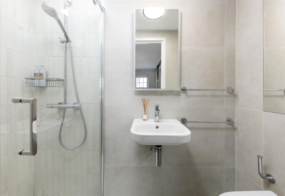 Thaxted Place, Wimbledon, SW20