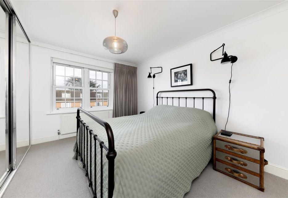 Thaxted Place, Wimbledon, SW20