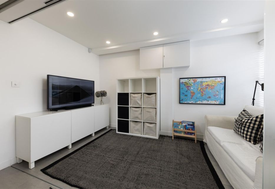 Thaxted Place, Wimbledon, SW20