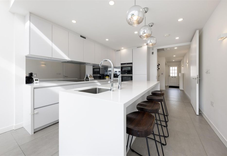 Thaxted Place, Wimbledon, SW20