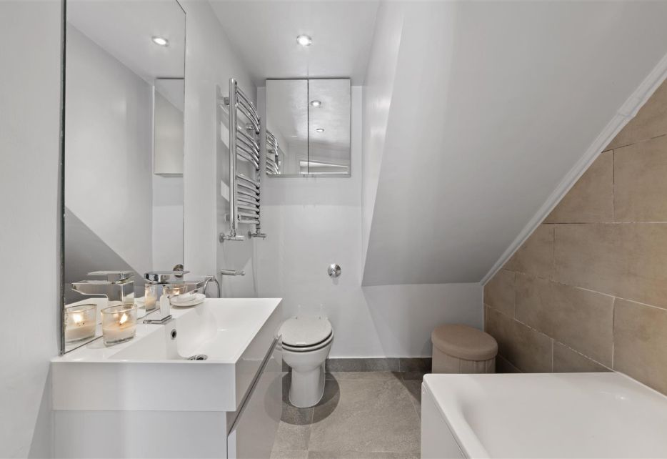 Kempsford Gardens, Earls Court, SW5