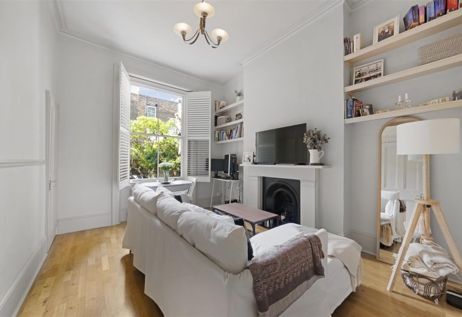 Kempsford Gardens, Earls Court, SW5