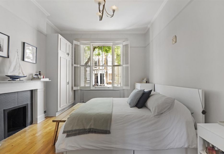 Kempsford Gardens, Earls Court, SW5