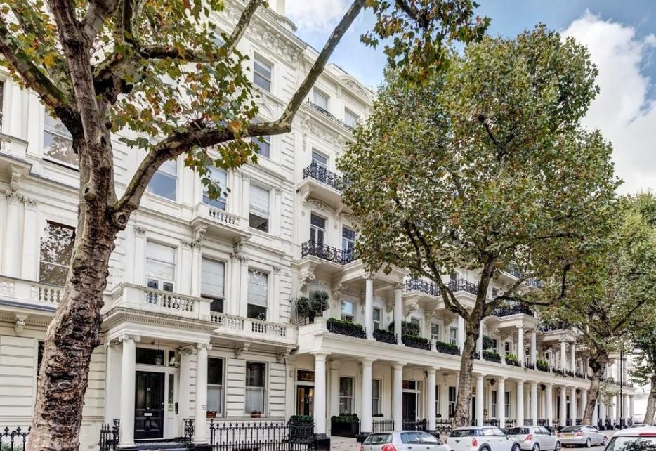 Queen's Gate, South Kensington, SW7