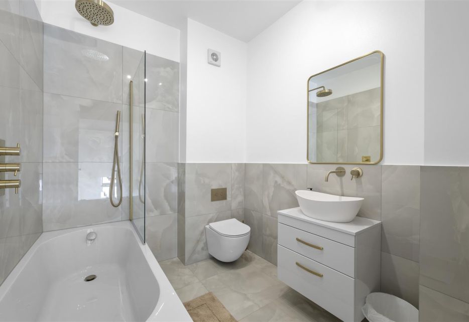 Melbury Gardens, West Wimbledon, SW20