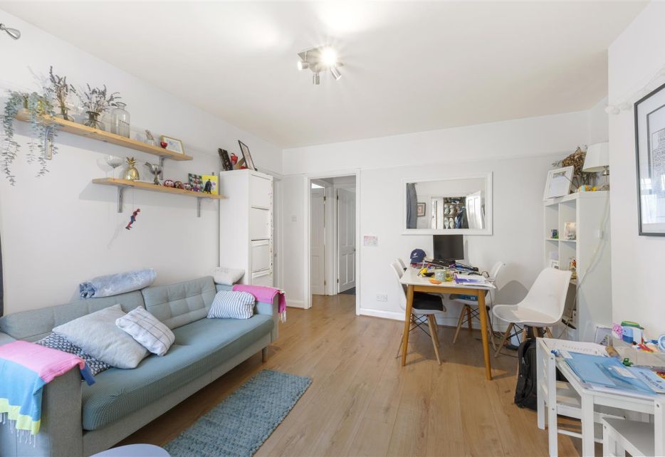 Brockham Close, Wimbledon, SW19