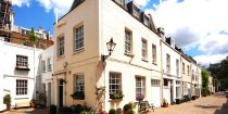 Queen's Gate Mews, London