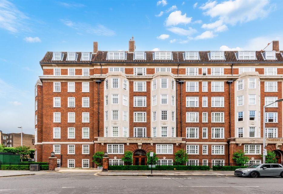 Malvern Court, Onslow Square, South Kensington, SW7