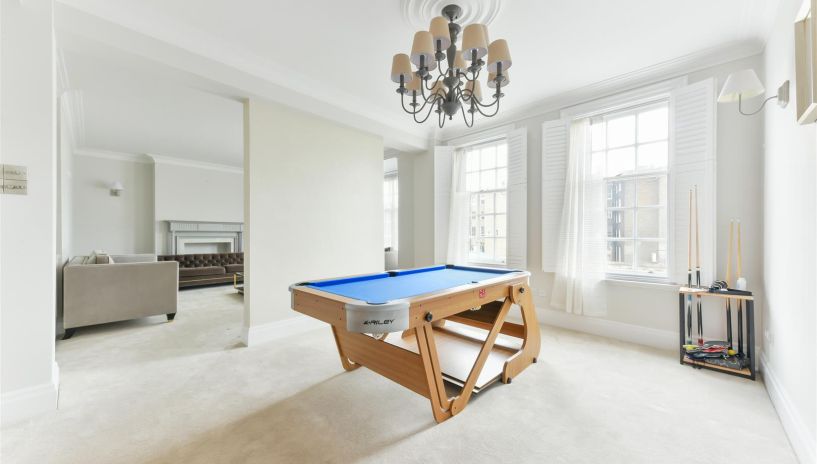 Malvern Court, Onslow Square, SW7