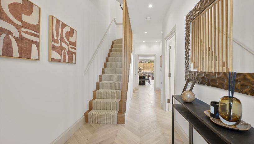 Melbury Gardens, West Wimbledon, SW20