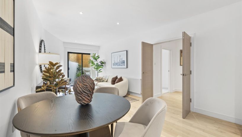 Lillium Mews, Wimbledon, SW19