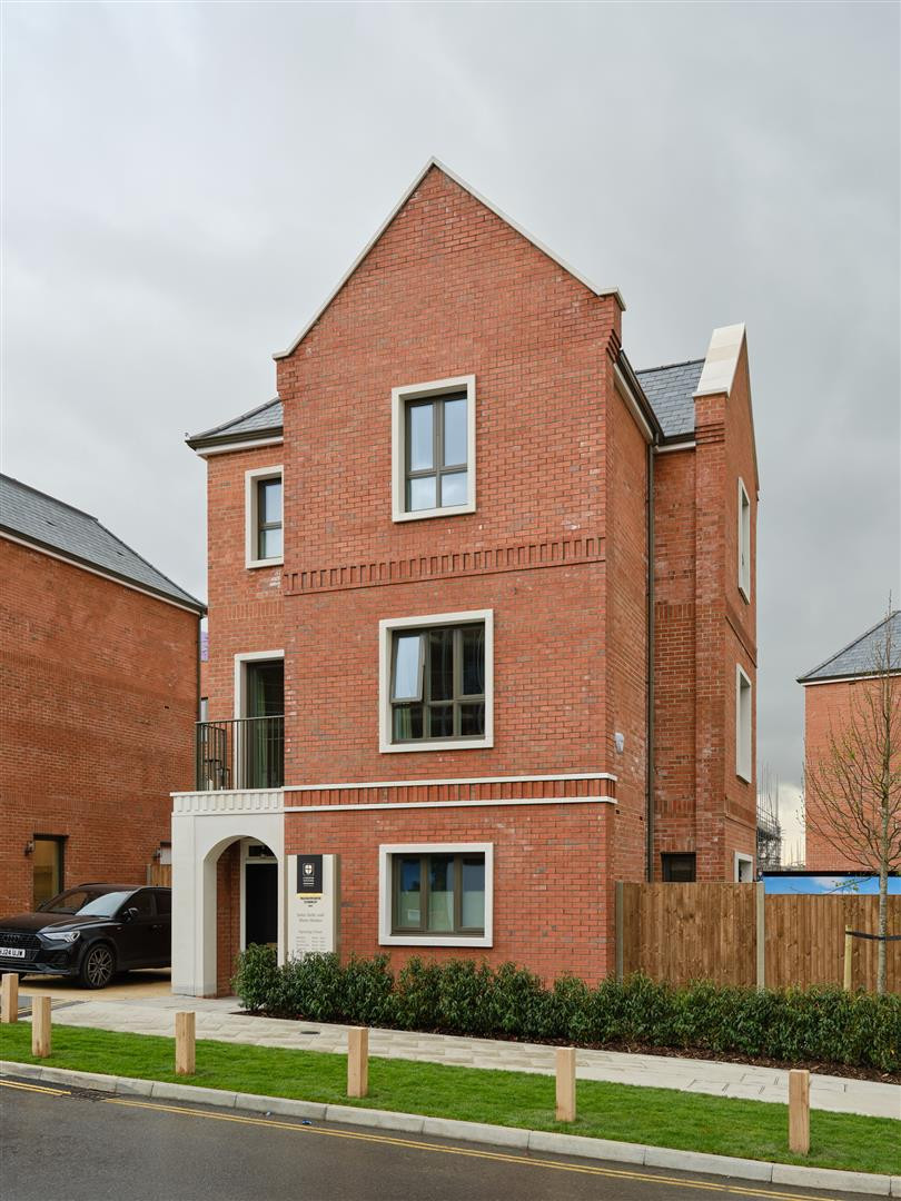 The Residences | 34094060