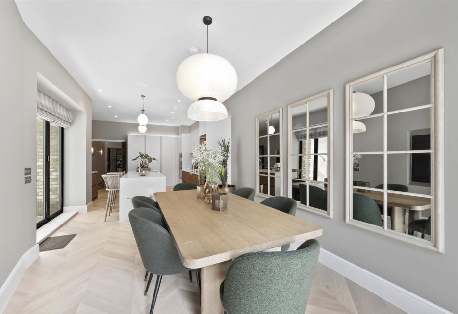 Cottenham Park Road, West Wimbledon, SW20