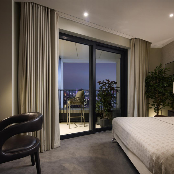 Three Bedroom Apartments, Ascenta