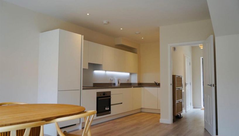 Peartree Avenue, Tooting, SW17