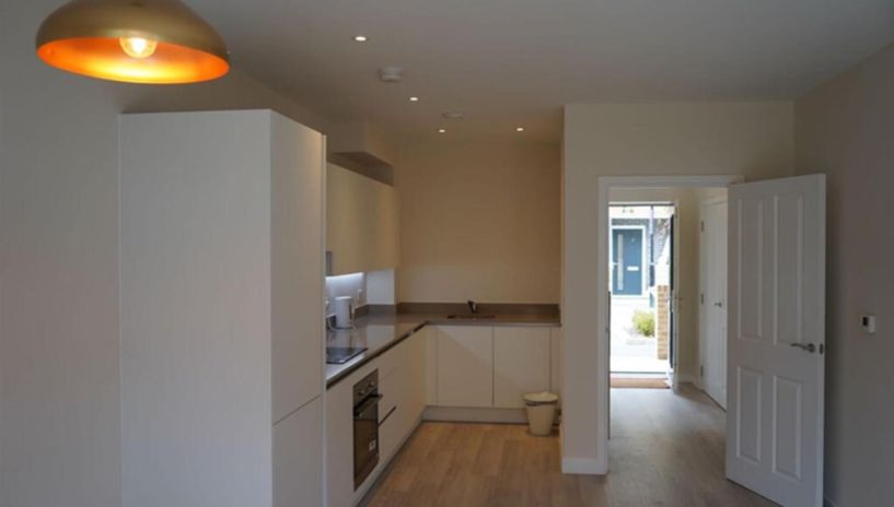 Peartree Avenue, Tooting, SW17