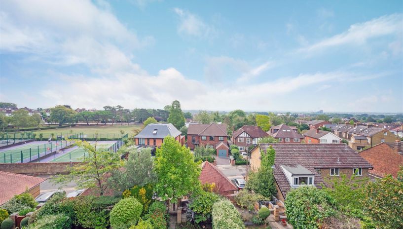 Cottenham Park Road, West Wimbledon, SW20