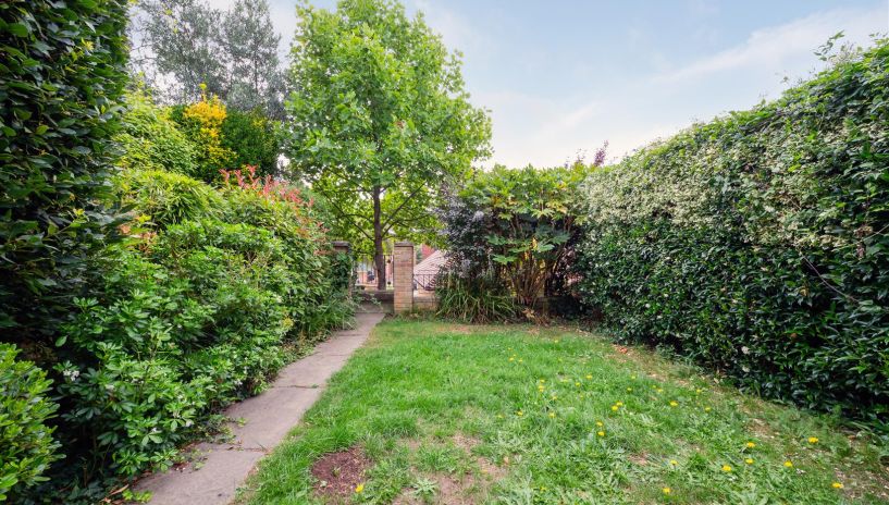 Cottenham Park Road, West Wimbledon, SW20
