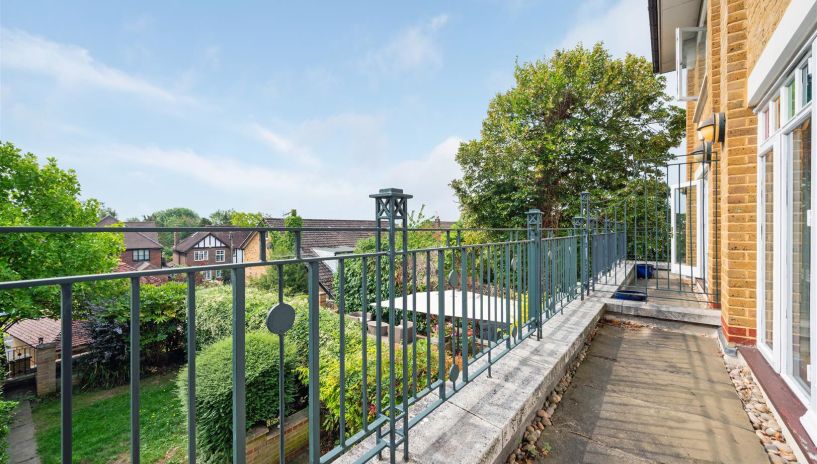 Cottenham Park Road, West Wimbledon, SW20
