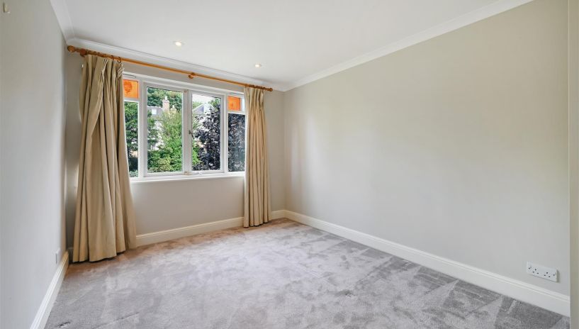 Cottenham Park Road, West Wimbledon, SW20