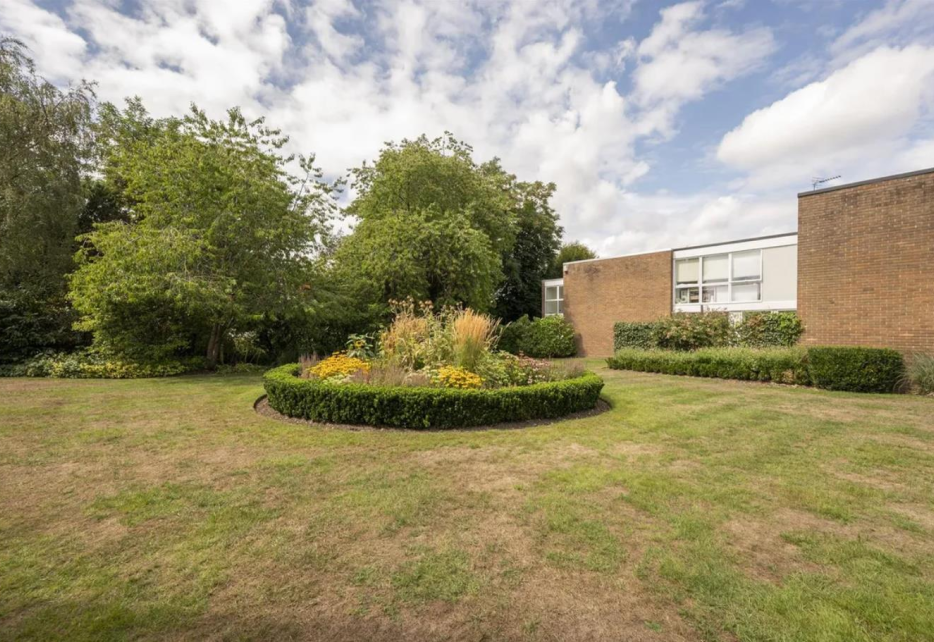 Cottenham Drive, West Wimbledon, SW20