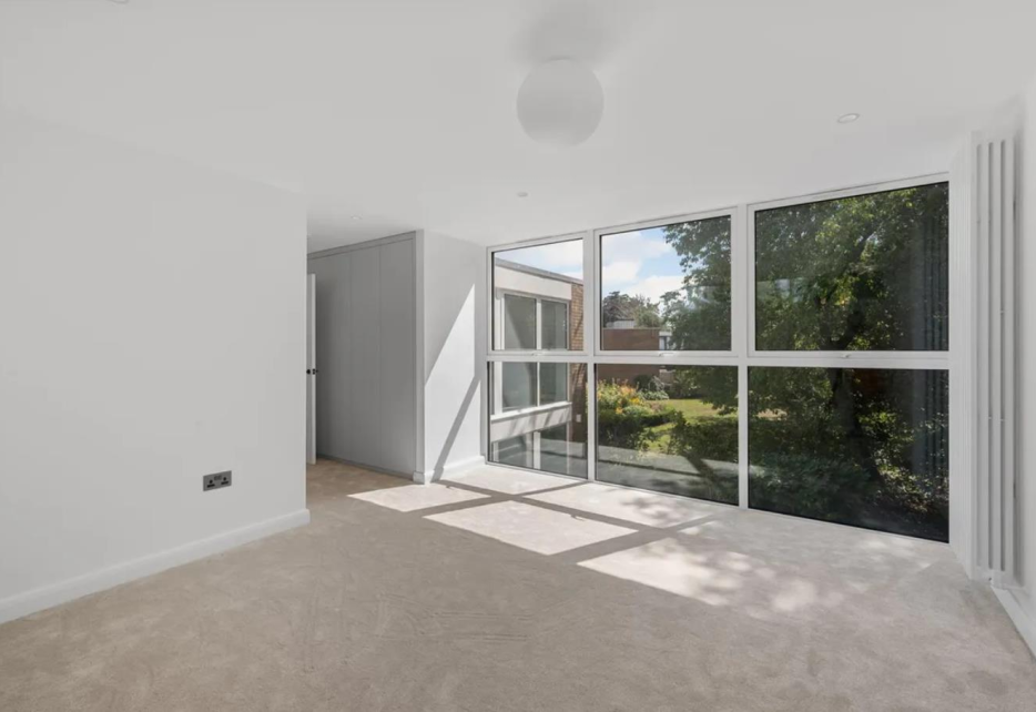 Cottenham Drive, West Wimbledon, SW20